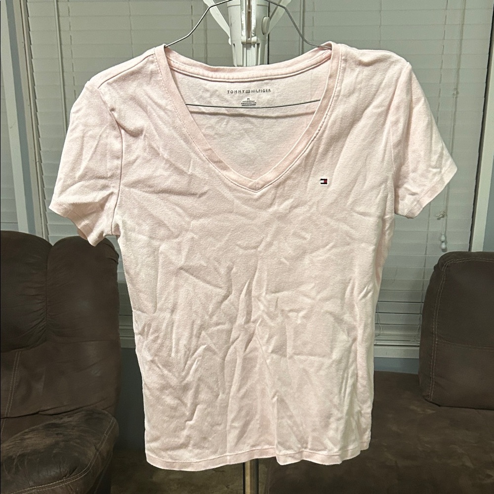 Tommy Hilfiger Women's Light Pink V-Neck Tee